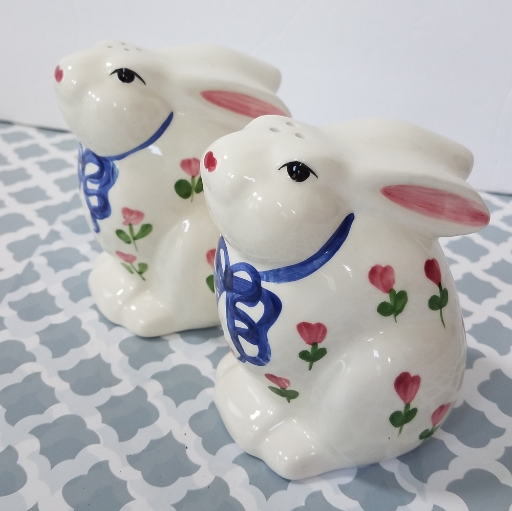 Bunny Rabbit Salt & Pepper Shaker